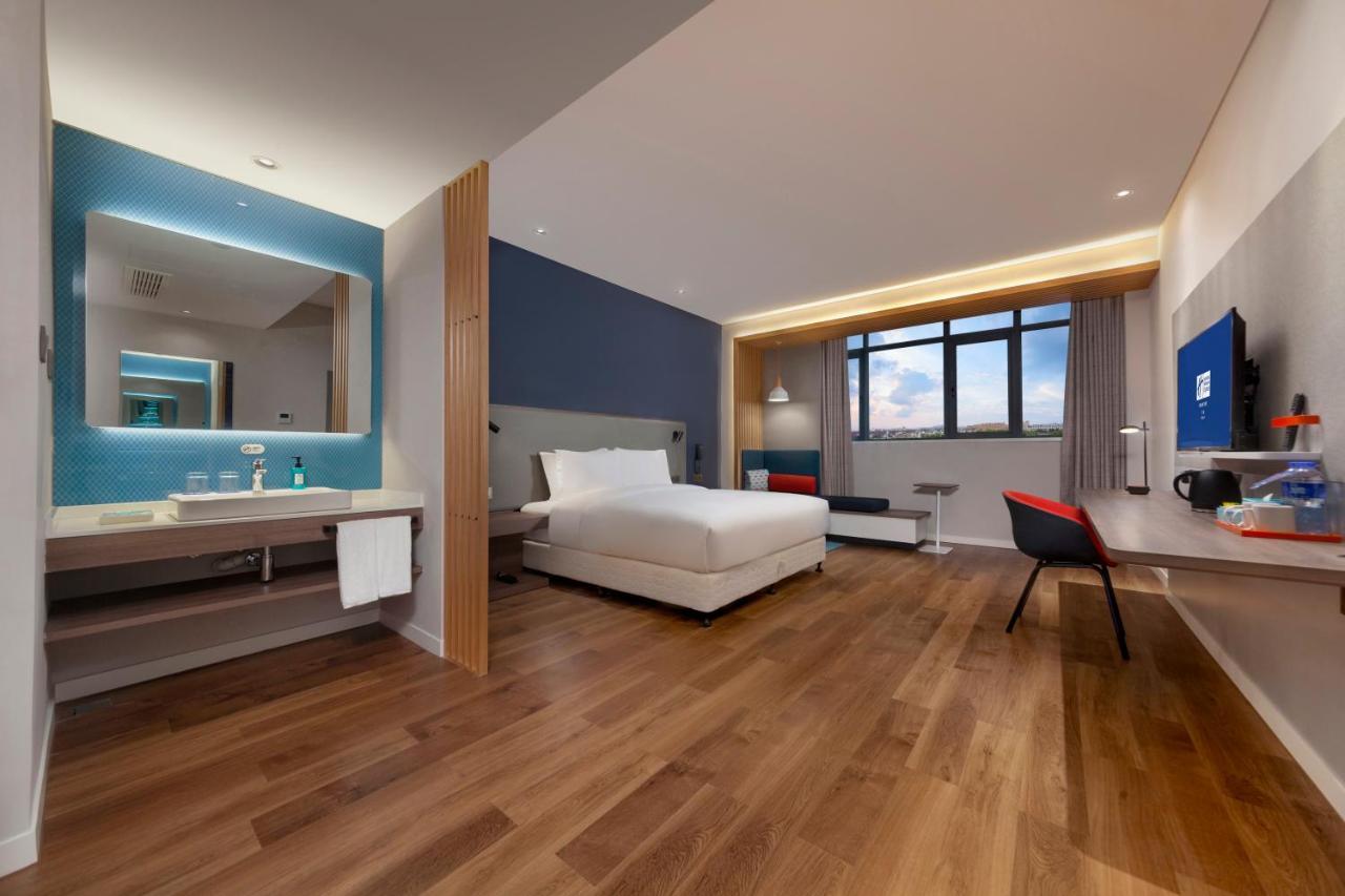 Holiday Inn Express Pinghu By Ihg Buitenkant foto